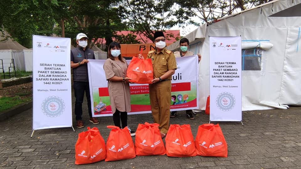 Perusahaan Migas asal Abu Dhabi Serahkan Bantuan 100 Paket Sembako Melalui Pemprov Sulbar